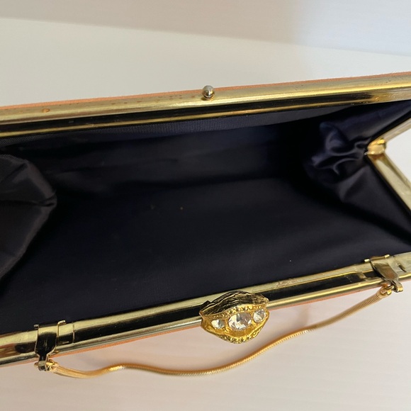 Vintage Peach Purse - Picture 10 of 10